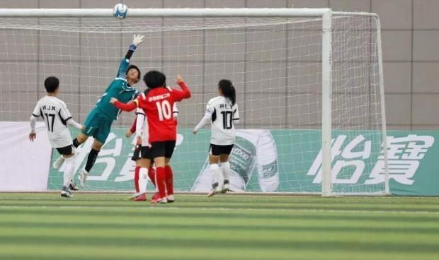  曼城女足夺得联赛冠军创历史  