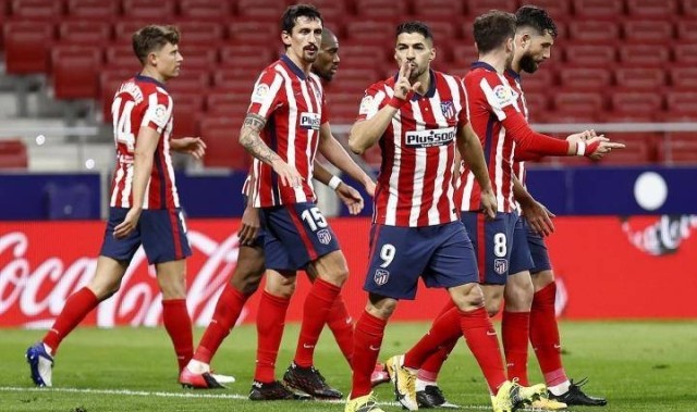  AC米兰客场爆冷输球,争四形势急转直下  