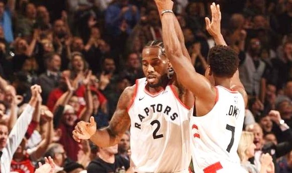  小萨25+10国王稳居西部前三  