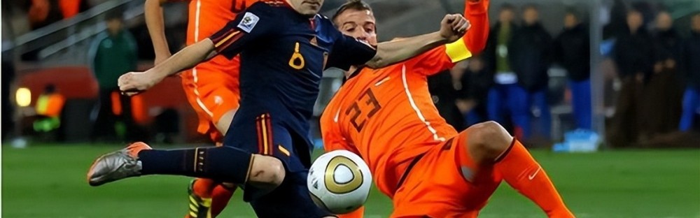  佛罗伦萨防守反击犀利，客场逼平传统强队