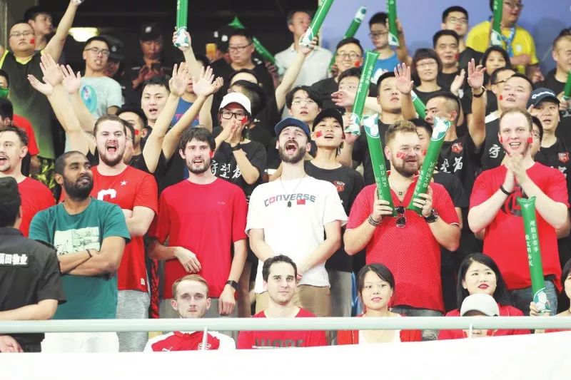  特鲁瓦主场十人应战顽强逼平强敌  