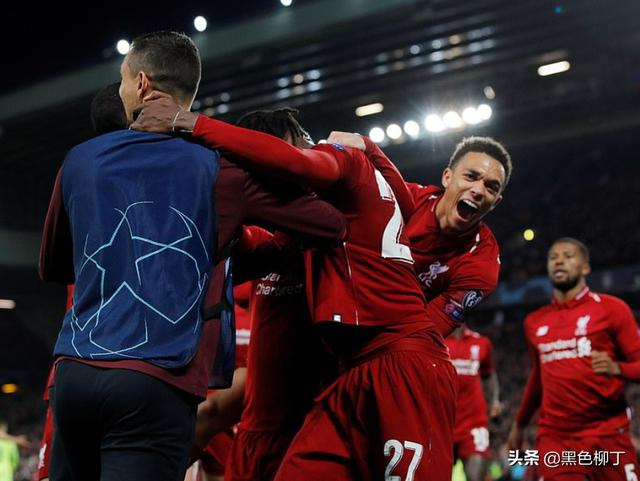  萨拉赫千里走单骑利物浦主场完胜狼队