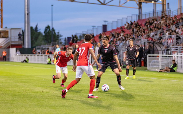  格勒诺布尔替补奇兵建功，法甲保级关键战绝处逢生