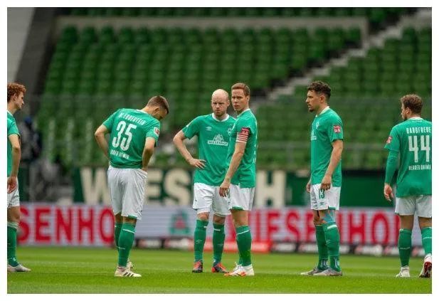  帕德博恩保级形势严峻，全场围攻仍难破铁桶阵