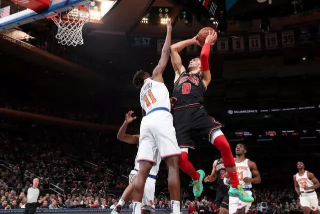  拉文三分绝杀公牛加时险胜猛龙终结对手三连胜